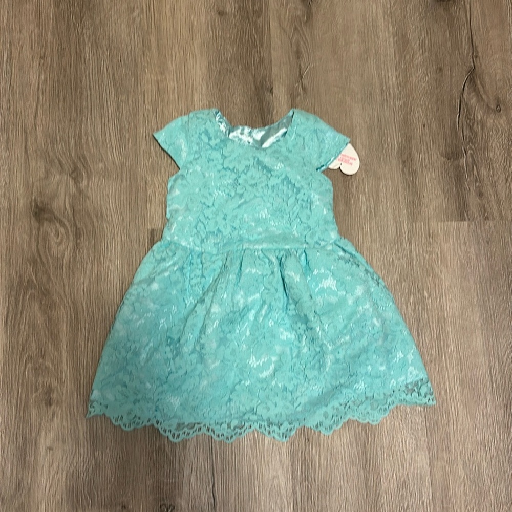 Brand new 2t lace dress